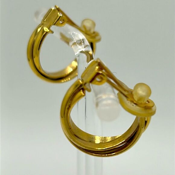 Gold-tone vintage clip-on Earrings - 3 pairs - Picture 4 of 7